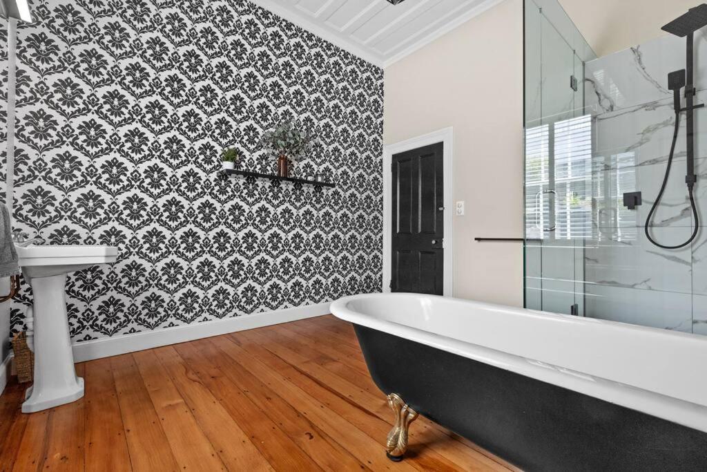 Luxury Villa On Napier Hill Bagian luar foto